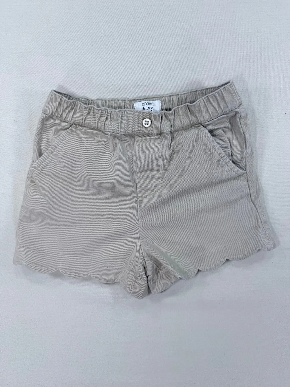 Crown & Ivy Kids Tan Scalloped Hem Twill Shorts Size 6